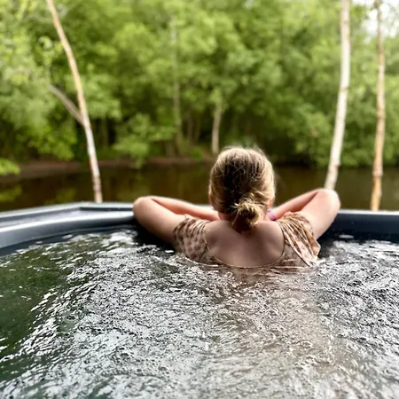 Schlaffass Natursee-chalet Mit Sanitaerfass,hot Tub,sauna,jacuzzi,angeln Luksusowy namiot *