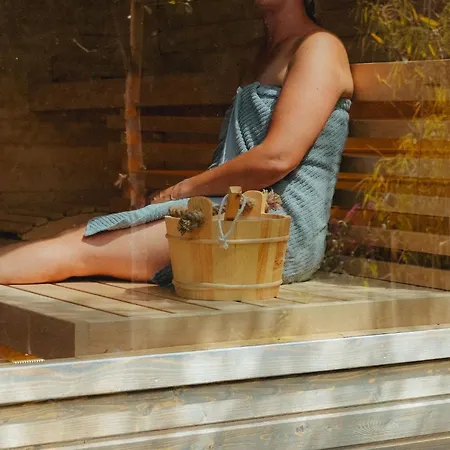 Schlaffass Natursee-chalet Mit Sanitaerfass,hot Tub,sauna,jacuzzi,angeln Twist