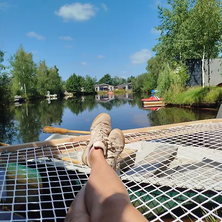 Luksusowy namiot Schlaffass Natursee-chalet Mit Sanitaerfass,hot Tub,sauna,jacuzzi,angeln