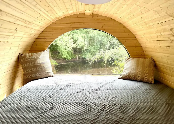 Schlaffass Natursee-chalet Mit Sanitaerfass,hot Tub,sauna,jacuzzi,angeln Campo de lujo *