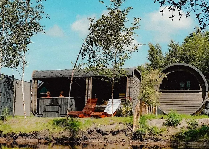 Campo de lujo Schlaffass Natursee-chalet Mit Sanitaerfass,hot Tub,sauna,jacuzzi,angeln *