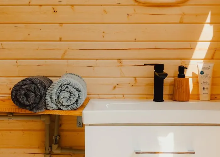 Campo de lujo Schlaffass Natursee-chalet Mit Sanitaerfass,hot Tub,sauna,jacuzzi,angeln *